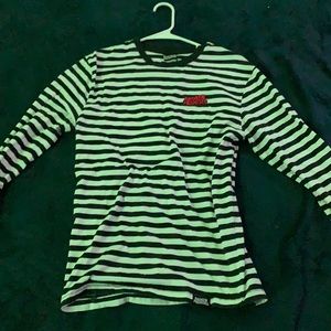 Black and white broken promise tee